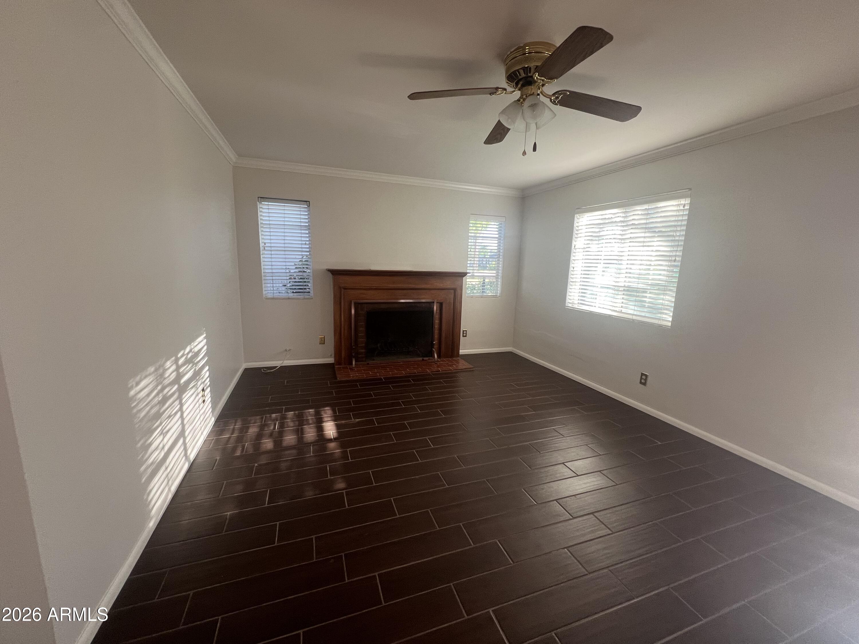 3009 N 16th Ave Avenue