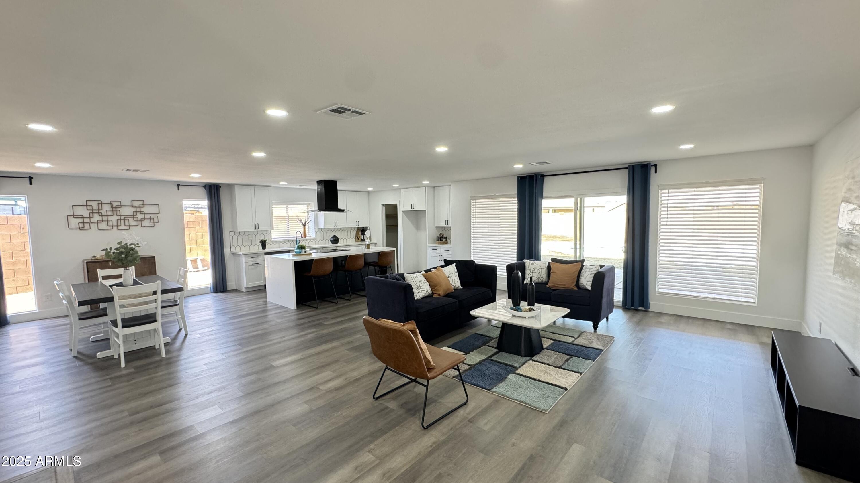 4125 W VILLA RITA Drive