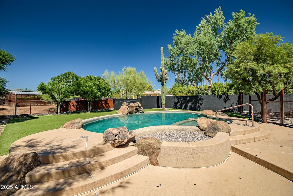 Photo of 28238 N 67th Street, Cave Creek, AZ 85331 (MLS # 6918865)