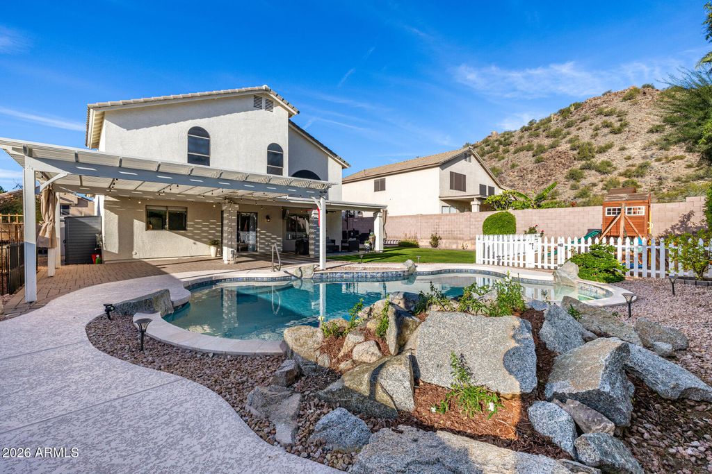 Photo of 1725 E Quail Avenue, Phoenix, AZ 85024 (MLS # 6976206)