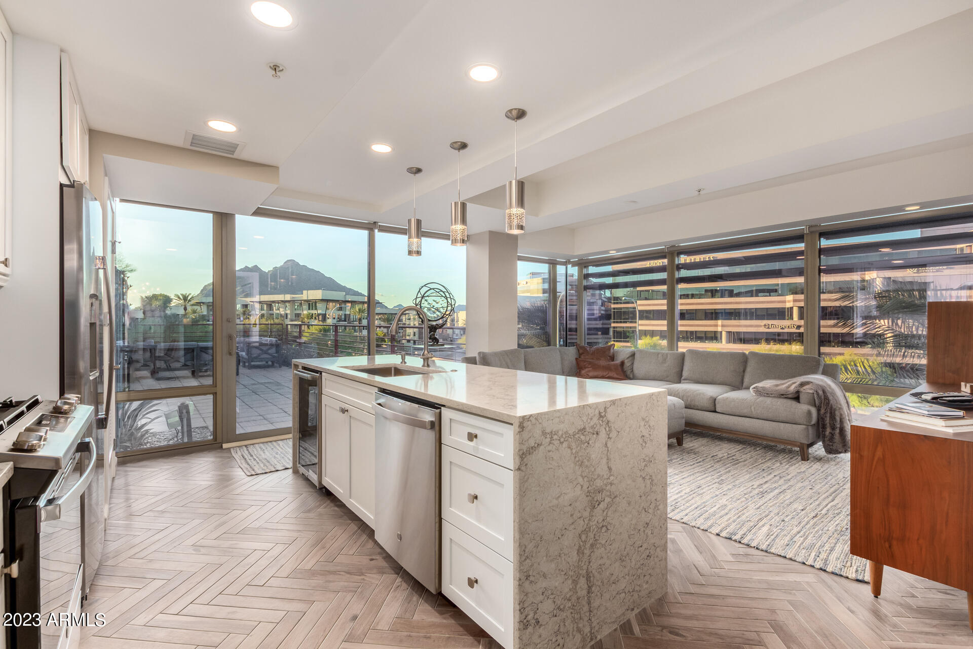 7161 E RANCHO VISTA Drive 4014