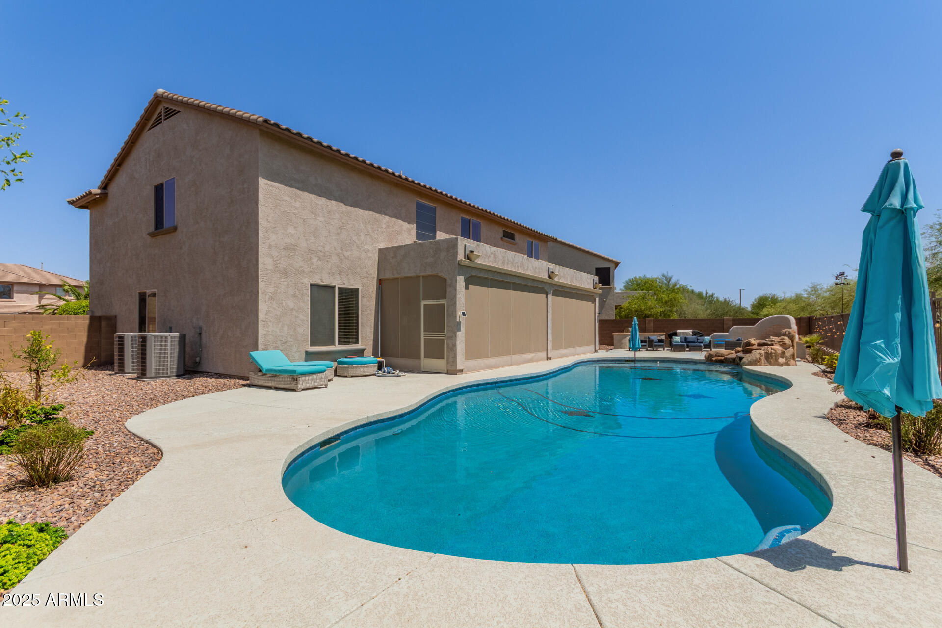 3211 N SPYGLASS Court