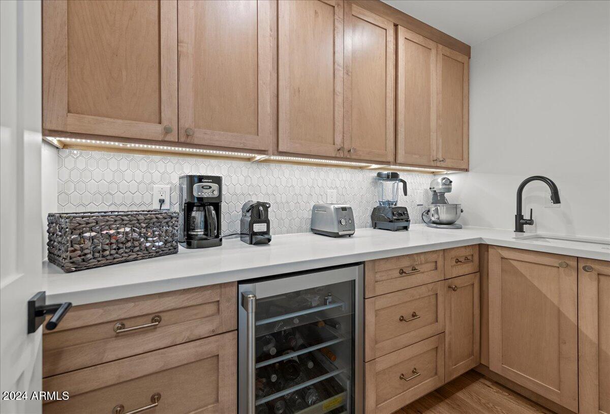 6234 E MONTEROSA Street