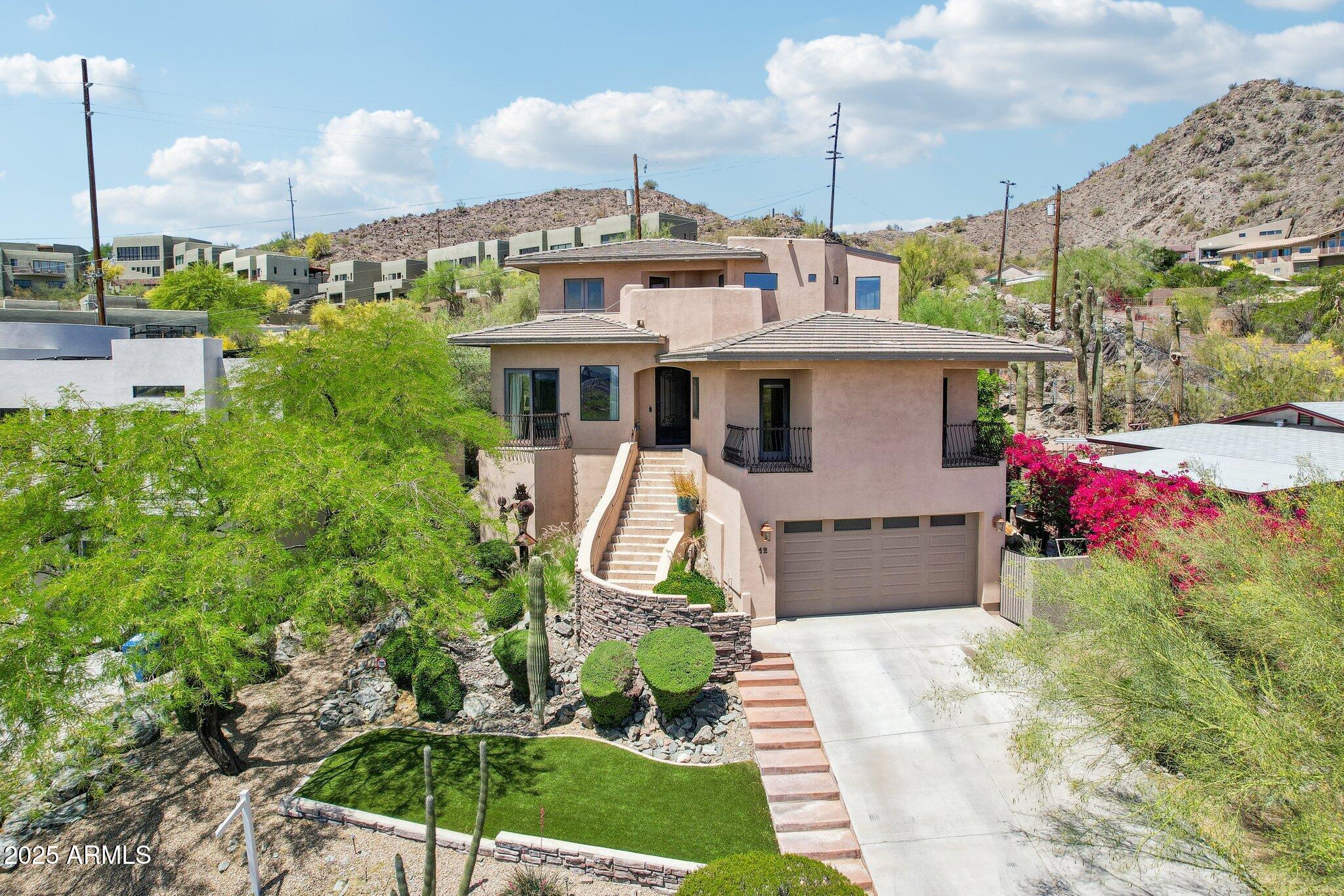 12 E FOOTHILL Drive