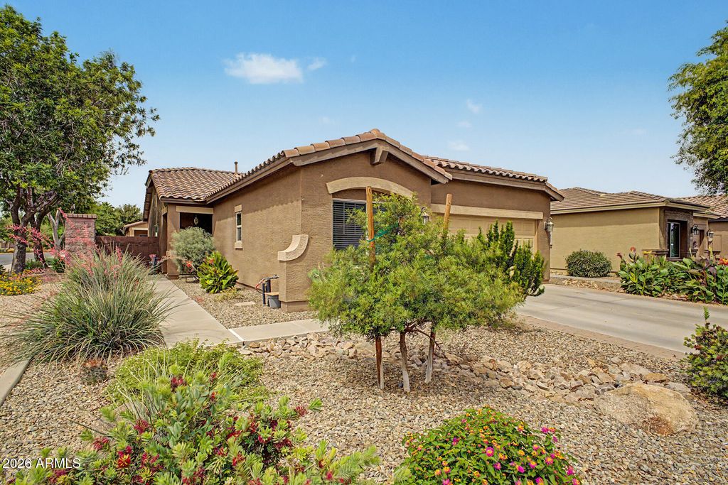 Photo of 844 W Harvest Road, Queen Creek, AZ 85140 (MLS # 7019984)