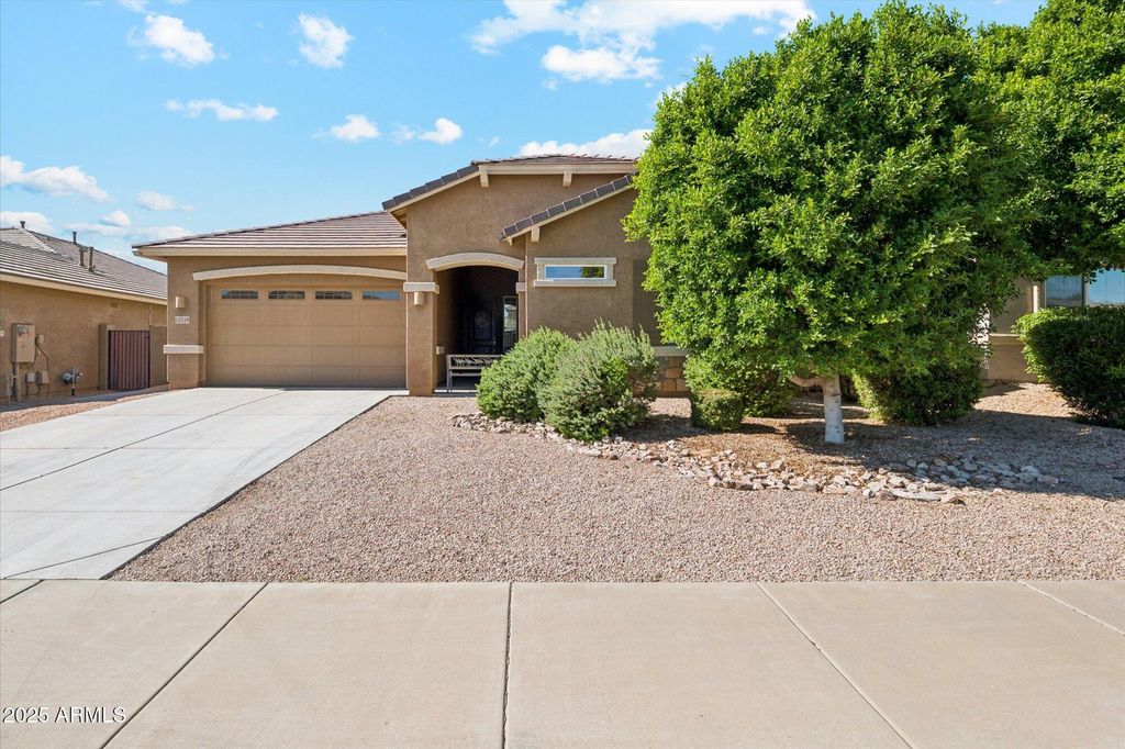 Photo of 13219 W Cottontail Lane, Peoria, AZ 85383 (MLS # 6930693)