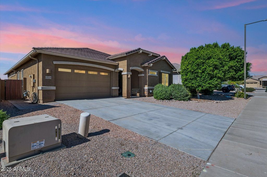 Photo of 13219 W Cottontail Lane, Peoria, AZ 85383 (MLS # 6930693)