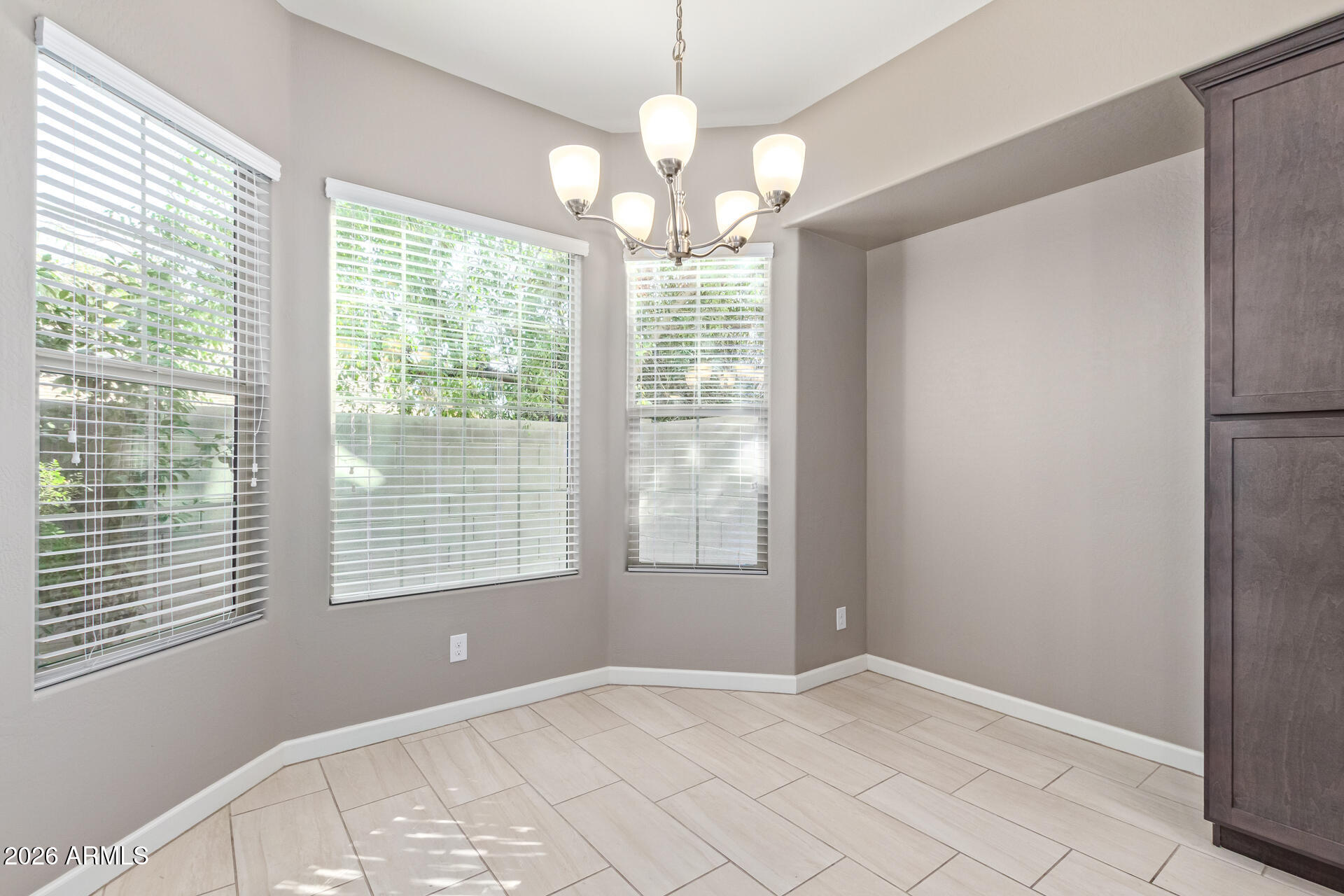 3059 N 33rd Place