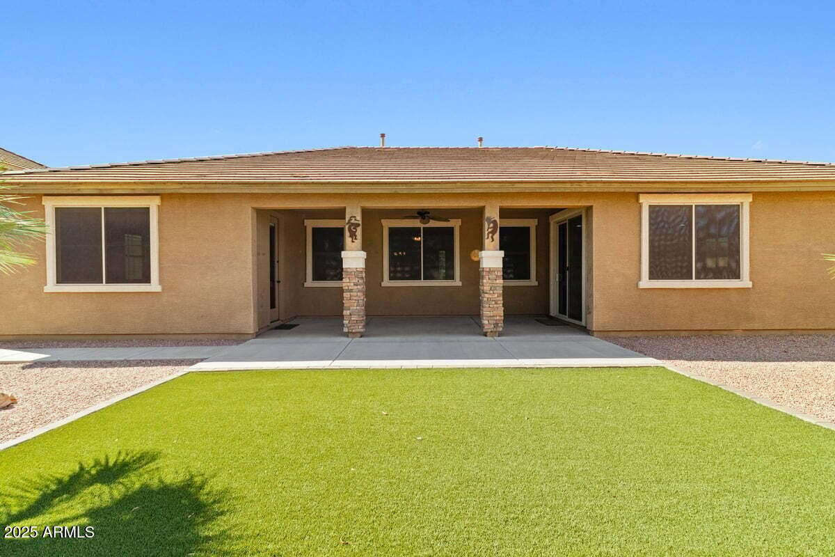 18306 W BECK Lane
