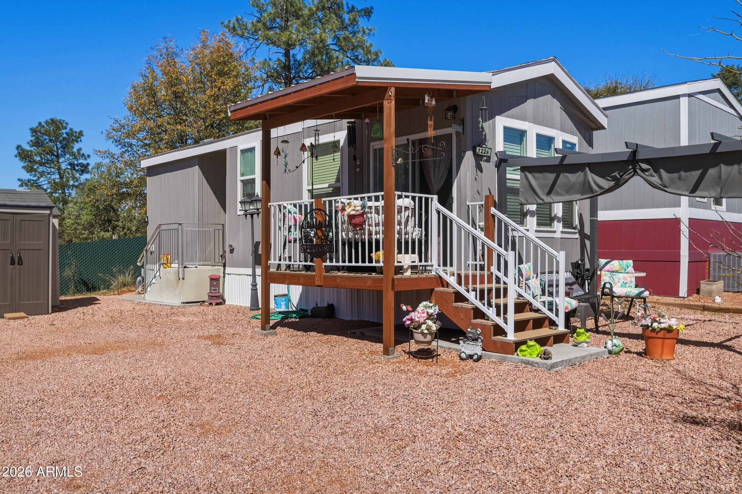 16 N Star Vale -- 122a