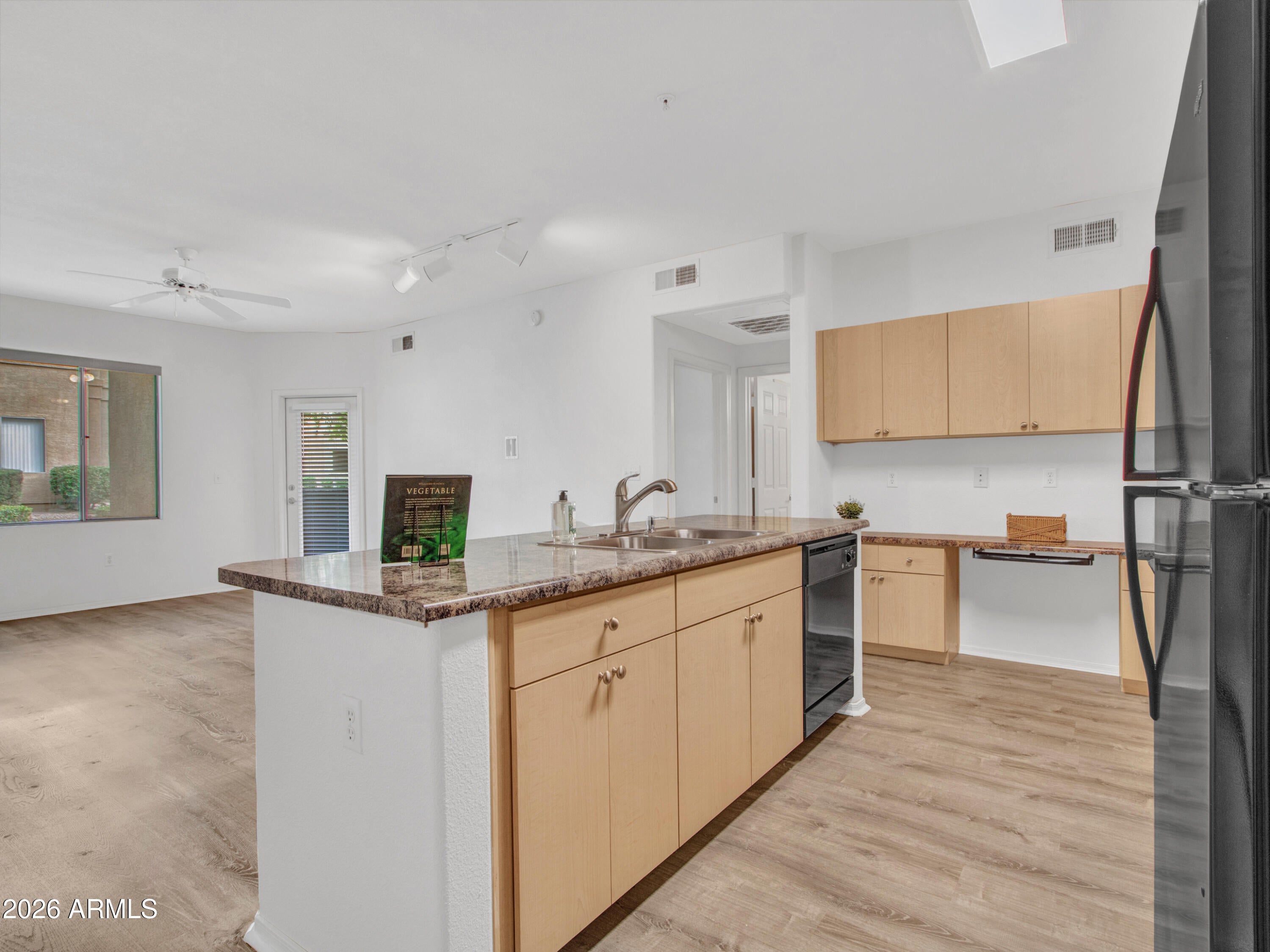18416 N CAVE CREEK Road 1075