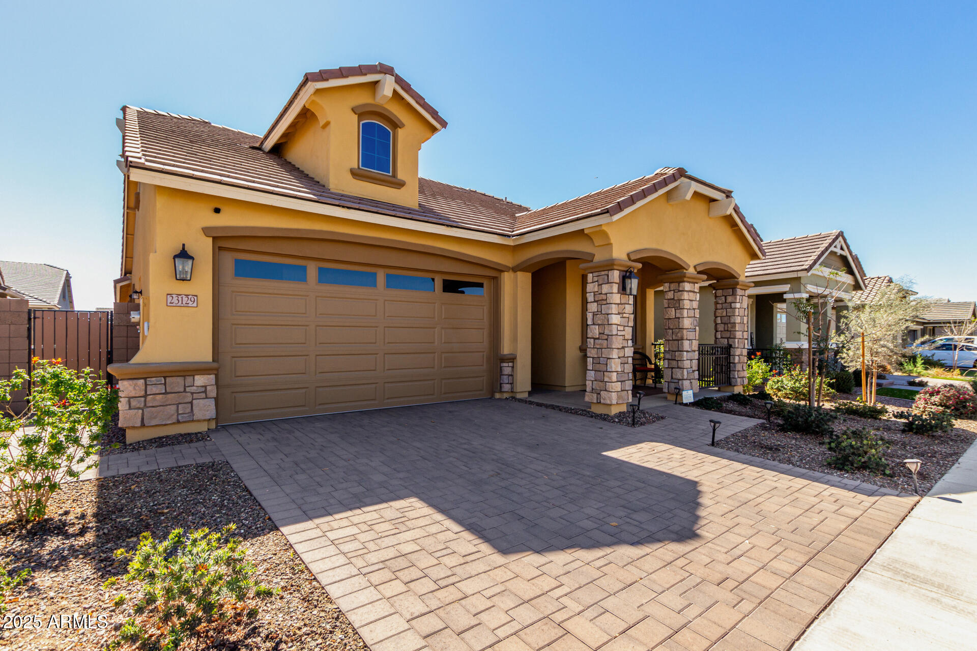 23129 E CARRIAGE Way