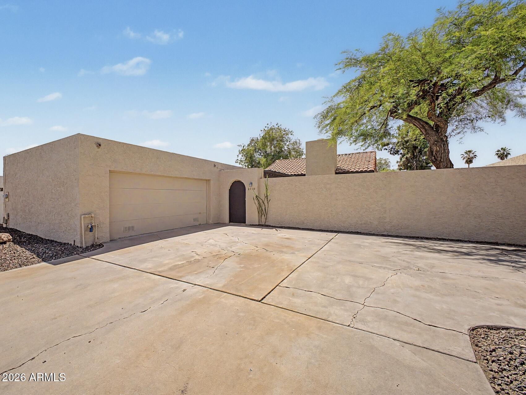 2119 E ALAMEDA Drive