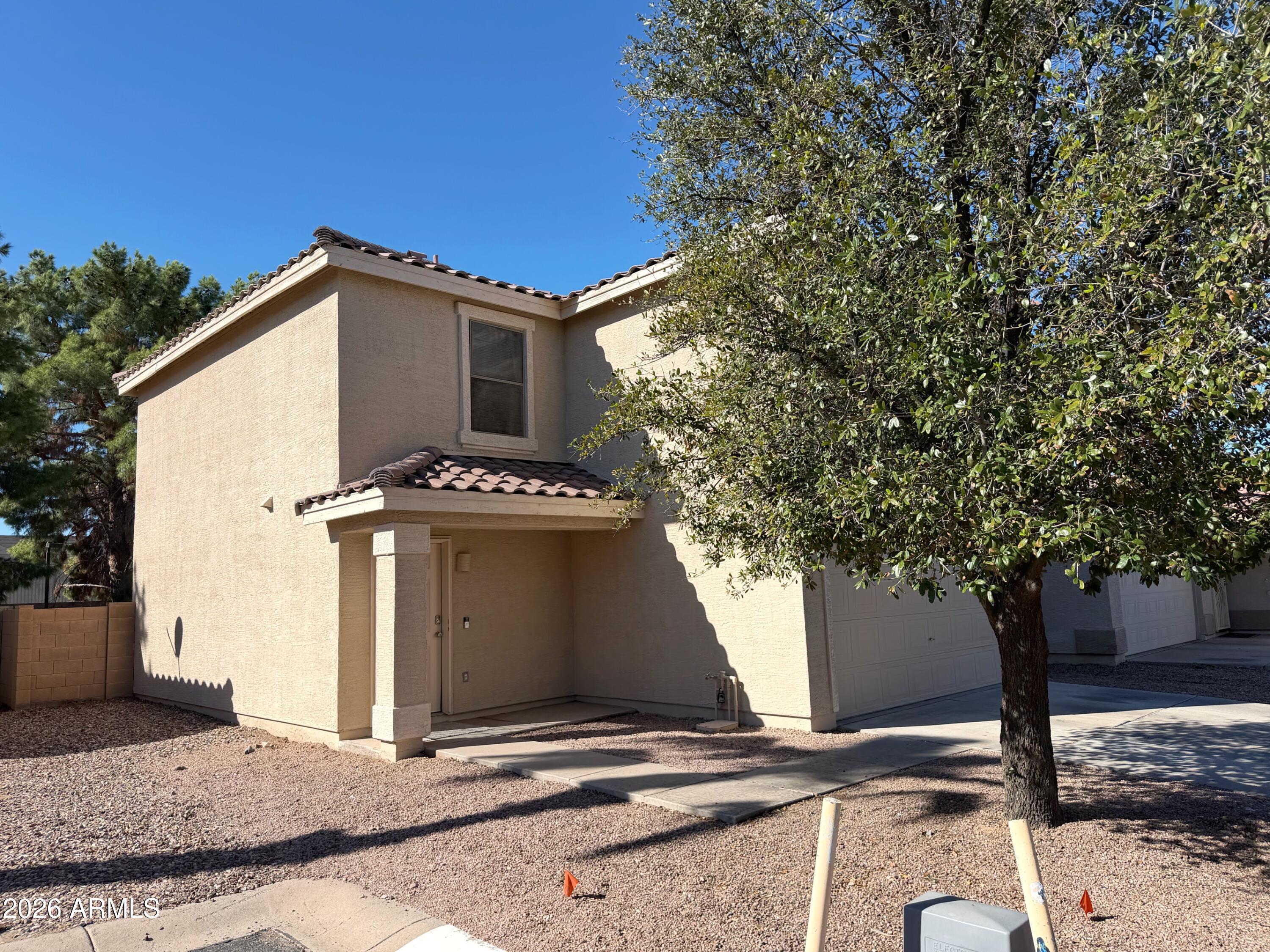 Properties 1 1567 S DANIELSON Way