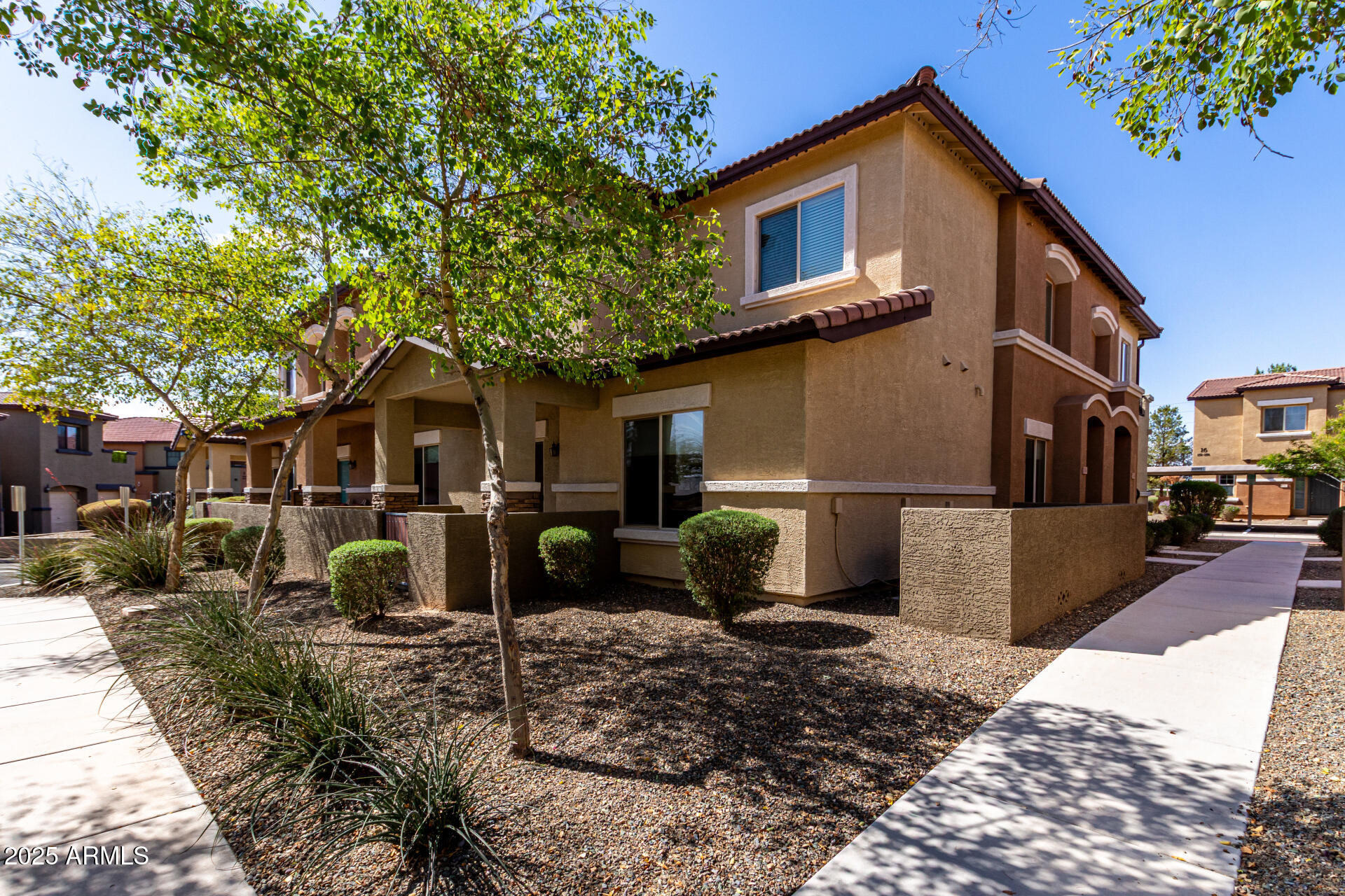 7726 E BASELINE Road 134