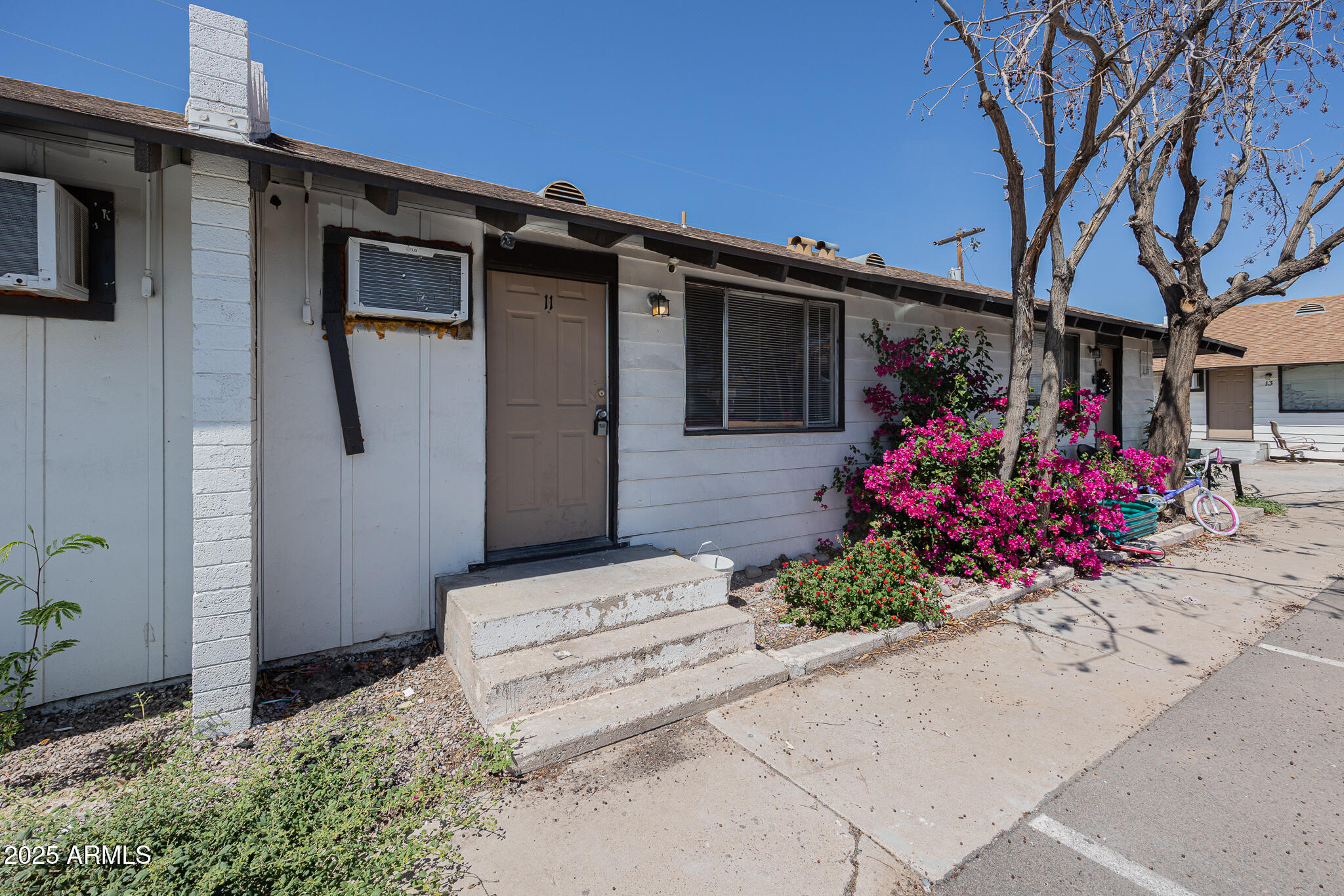 864 E CHANDLER Boulevard 11