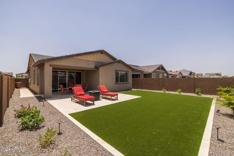 Single Family Residence in Queen Creek AZ 23058 ORION Way 20.jpg