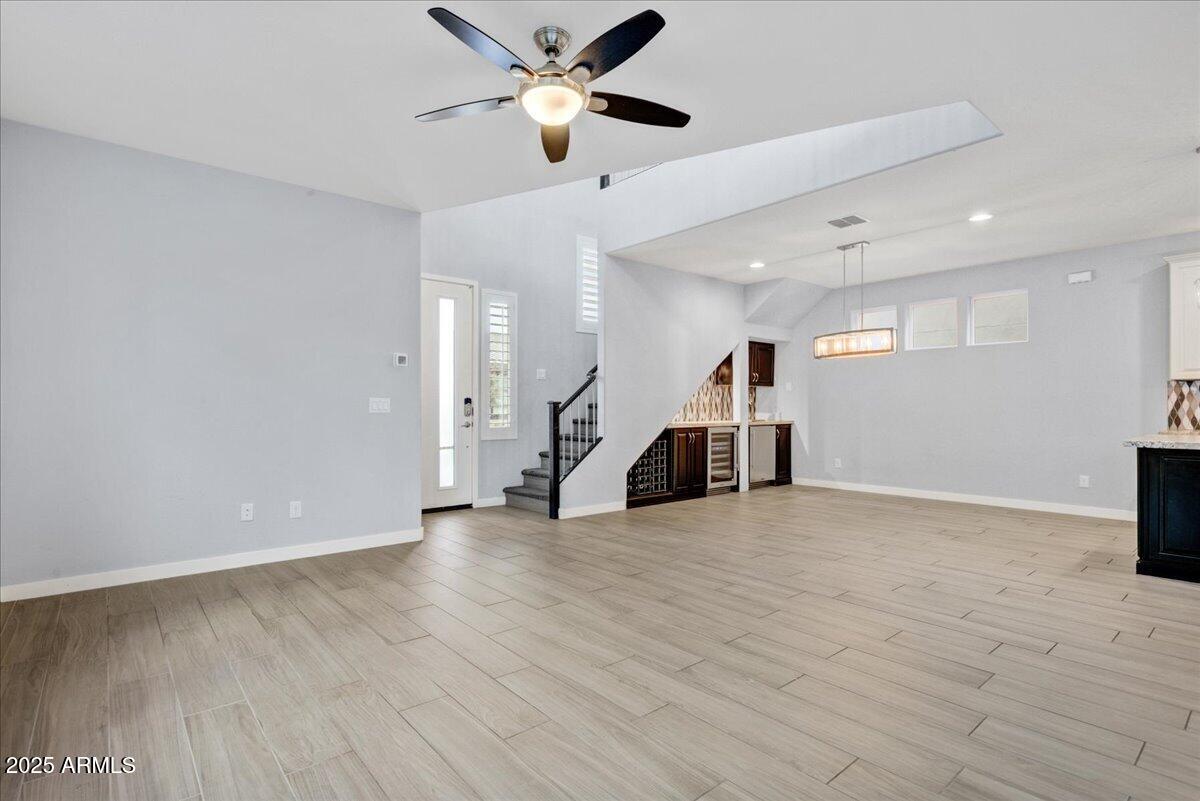 1372 N ZANE Drive