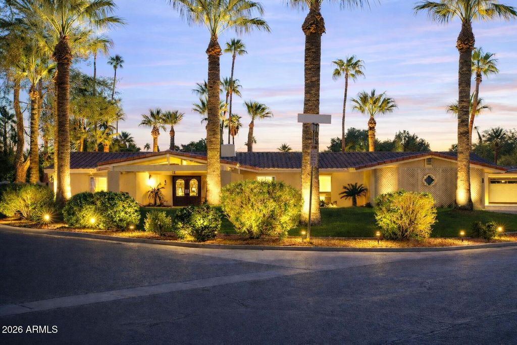 Photo of 235 E Estero Lane, Litchfield Park, AZ 85340 (MLS # 6974727)