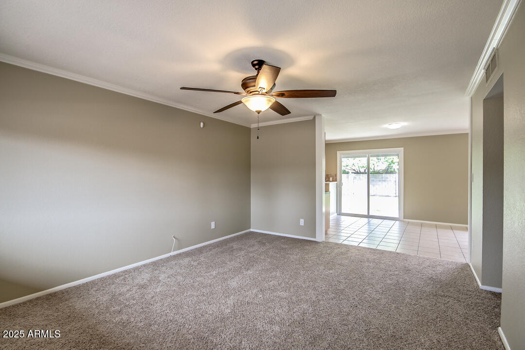 2110 E KATHLEEN Road