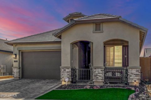 715 E SILVER FOX Way Phoenix AZ 85048