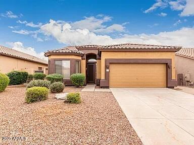 7037 E Regina Street