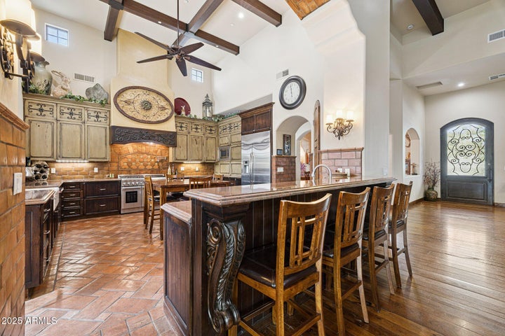 12-web-or-mls-35444-n-48th-st