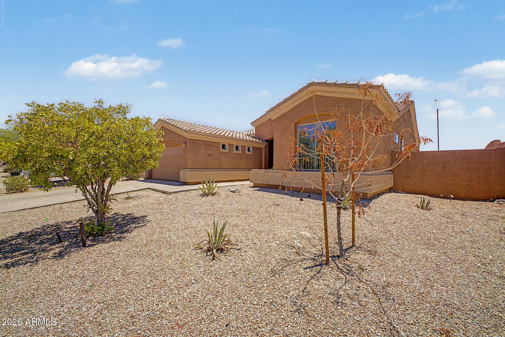 17767 W DESERT VIEW Lane