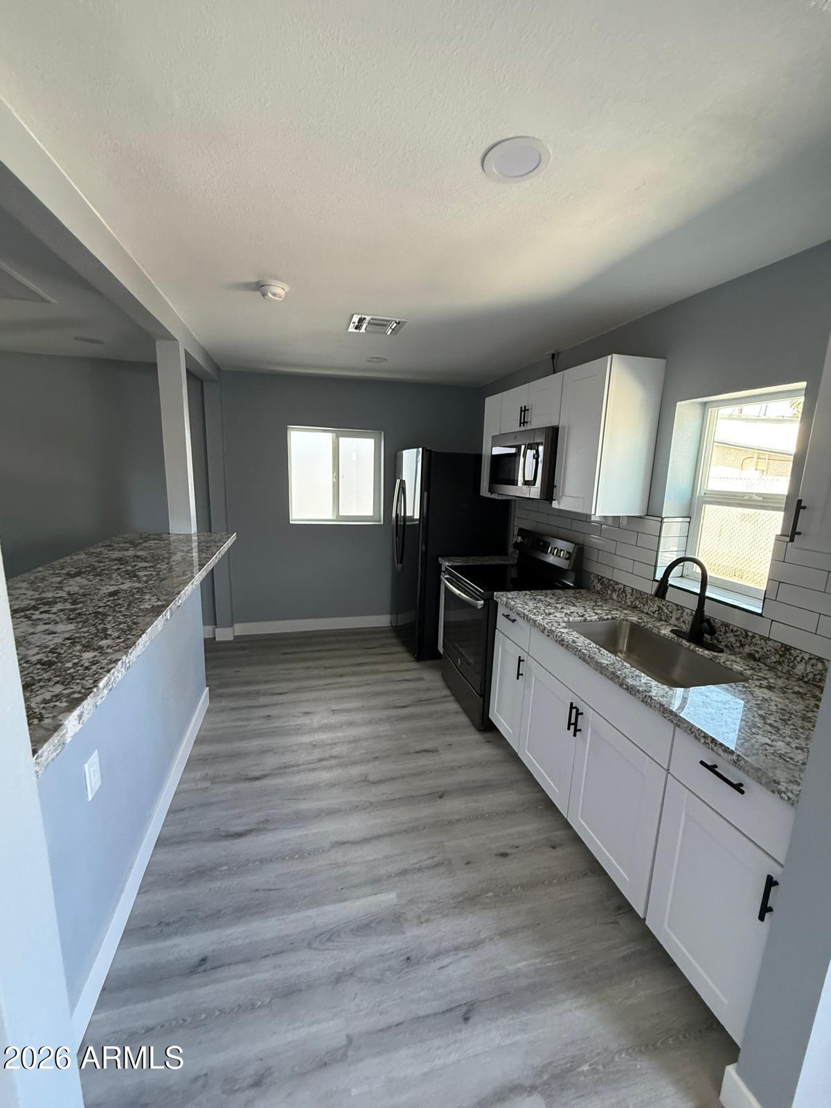 2314 E HARVARD Street 2