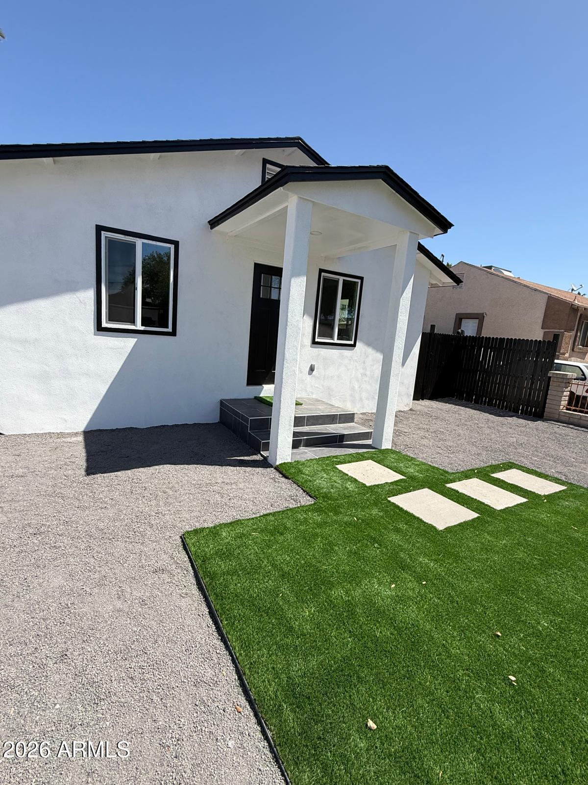 2314 E HARVARD Street 2