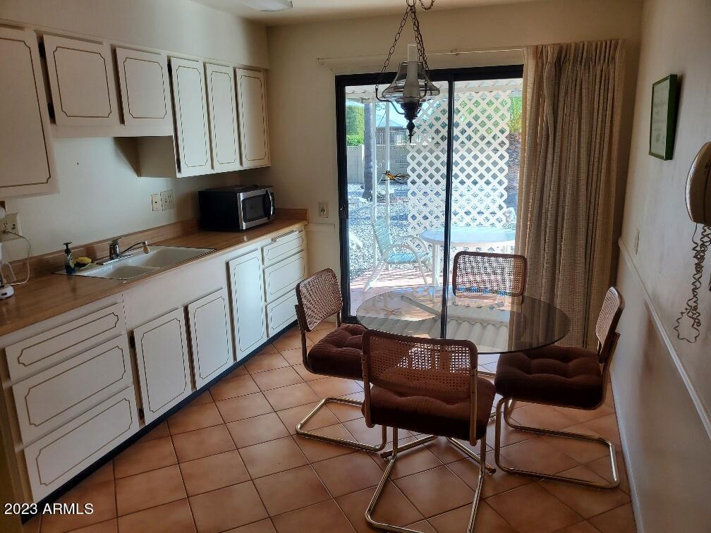 12411 W ROCK SPRINGS Drive