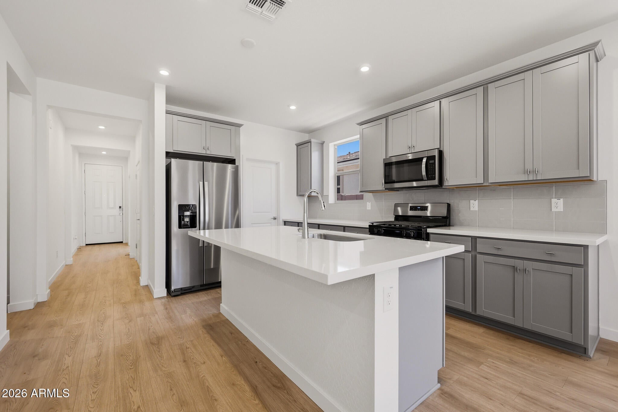 3014 E Villa Avenue