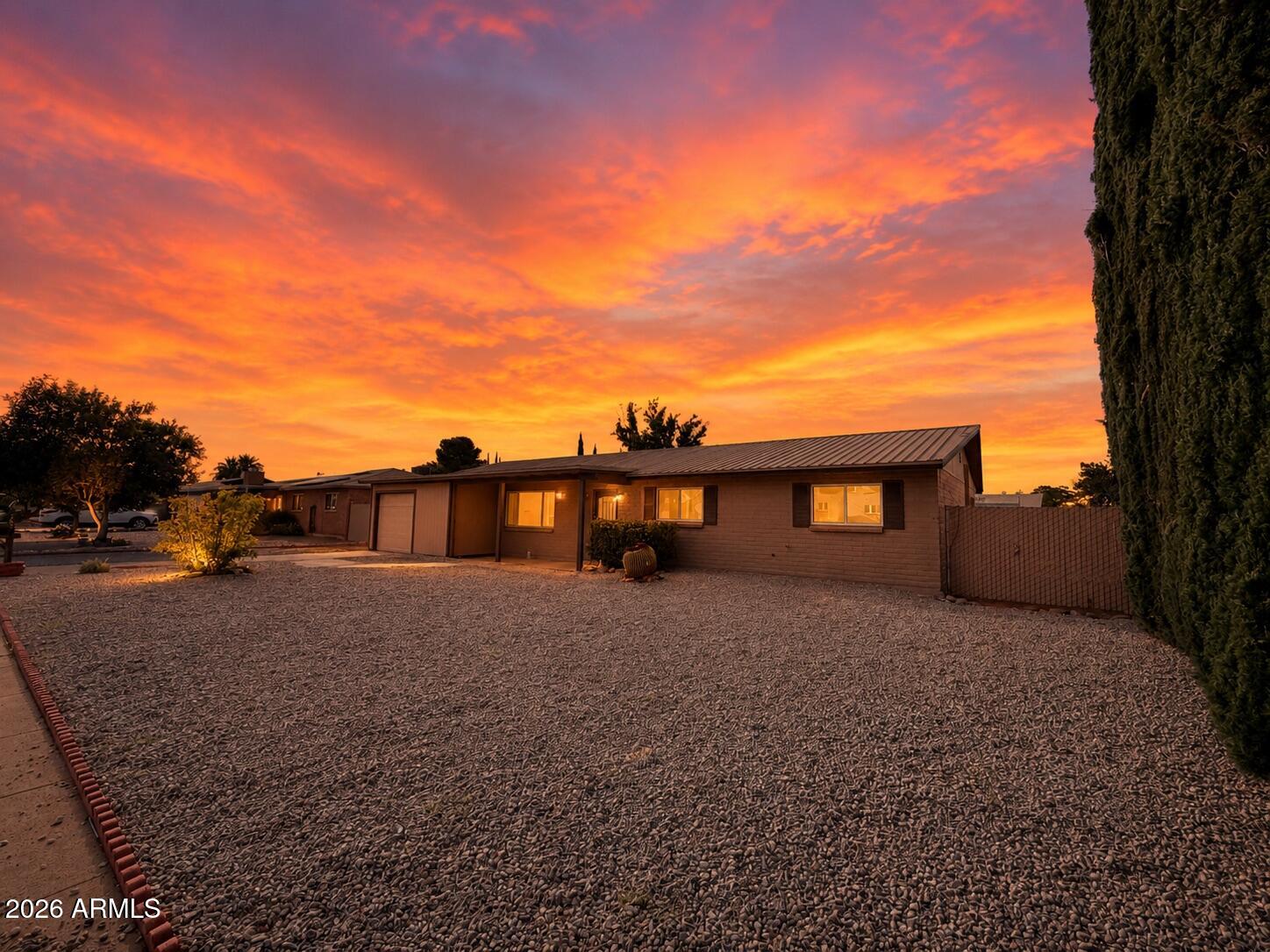 565 RAYMOND Drive