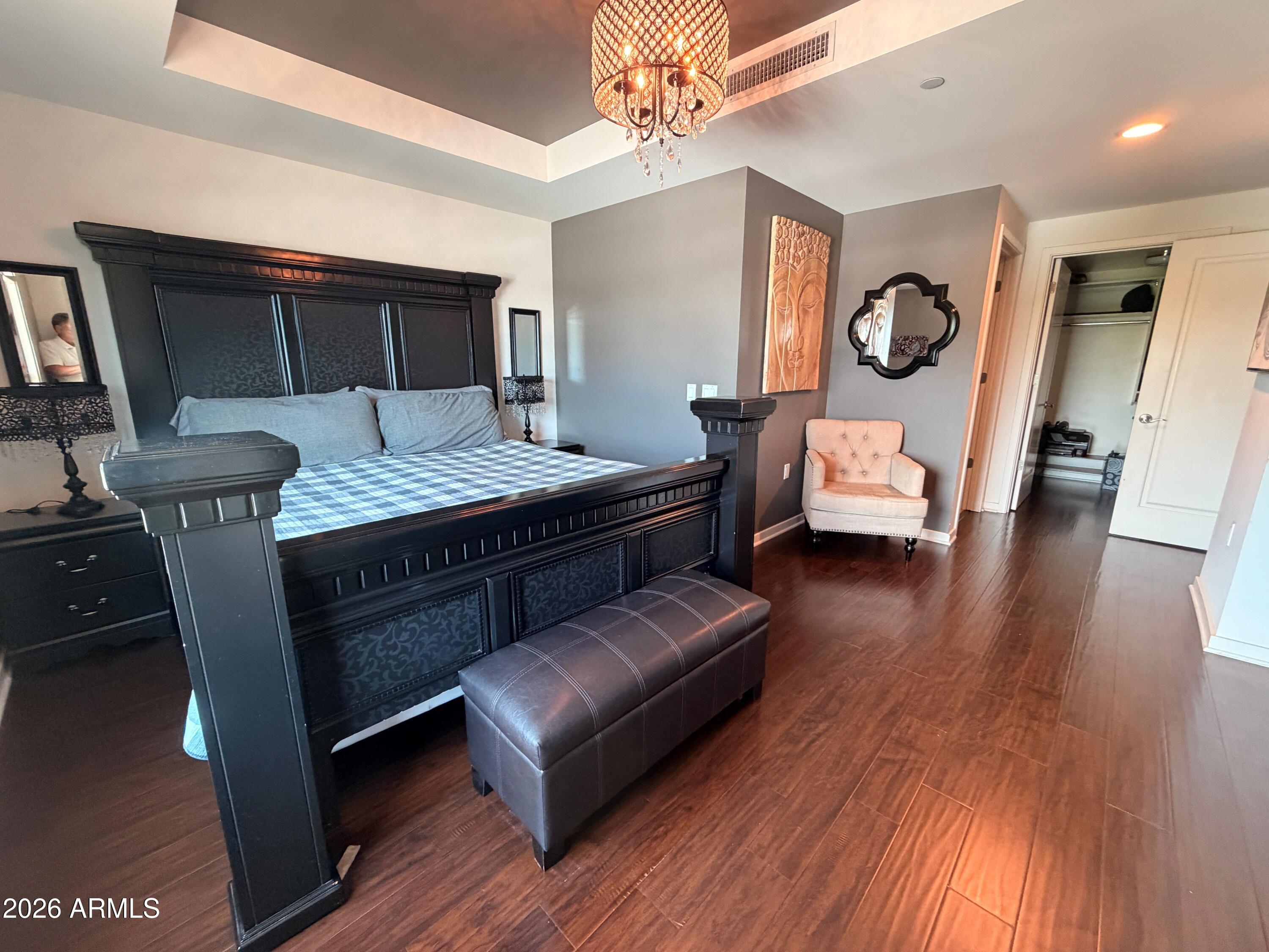 6803 E MAIN Street 4404