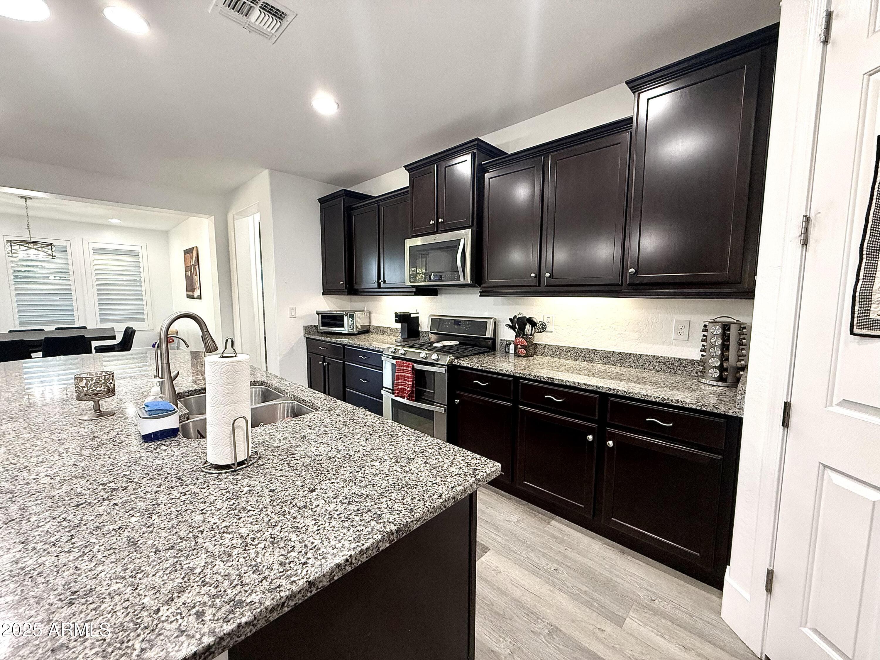 7265 E PORTOBELLO Avenue