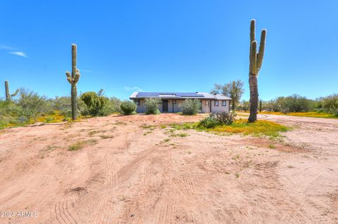 A home in Cave Creek