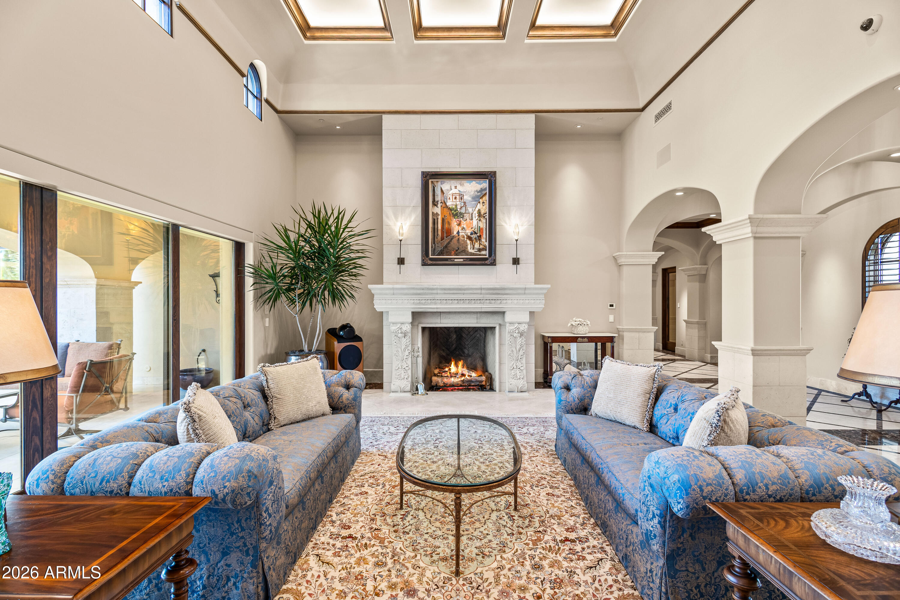 6636 N LOST DUTCHMAN Drive