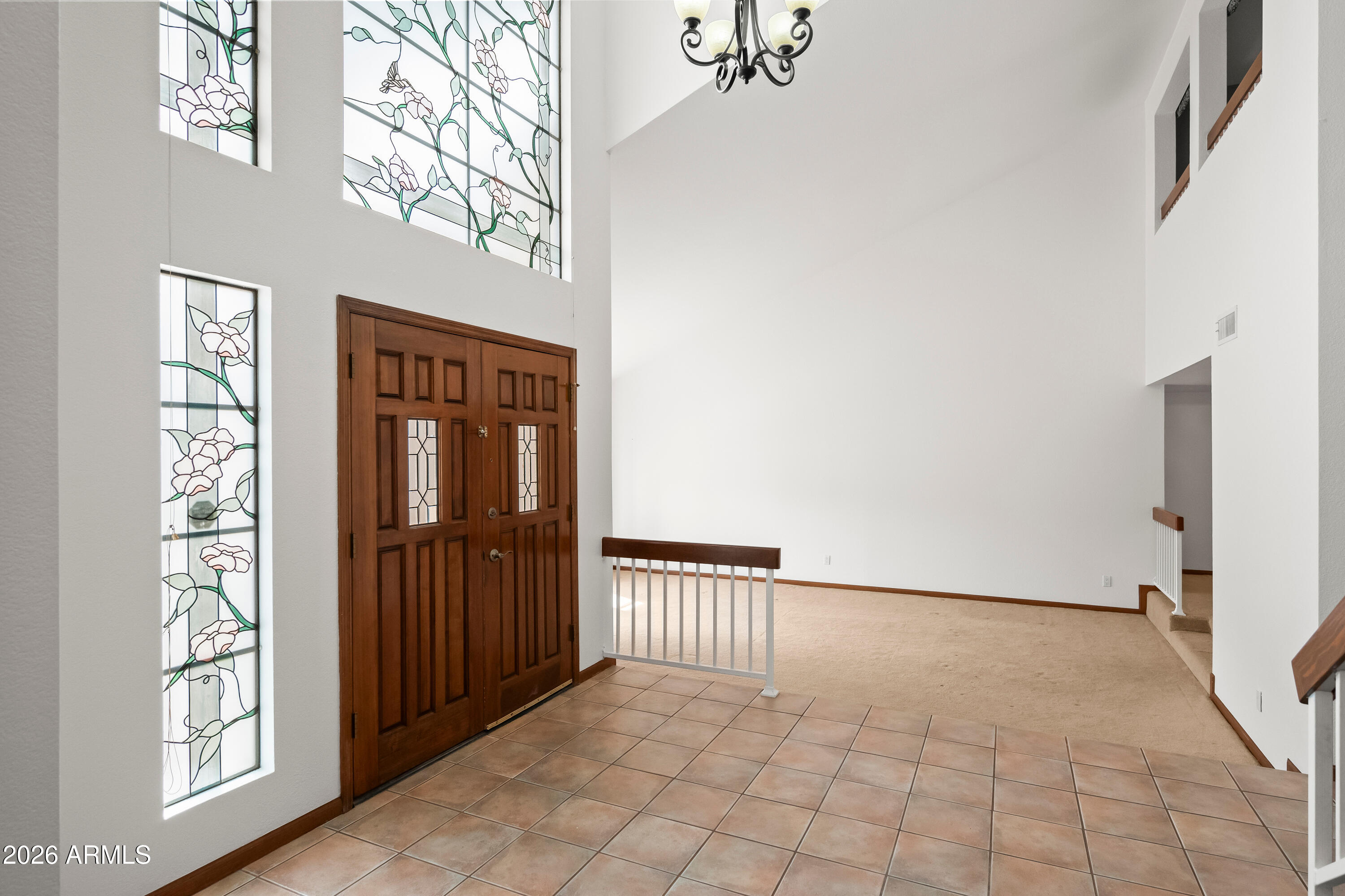 1204 E GLENCOVE Circle