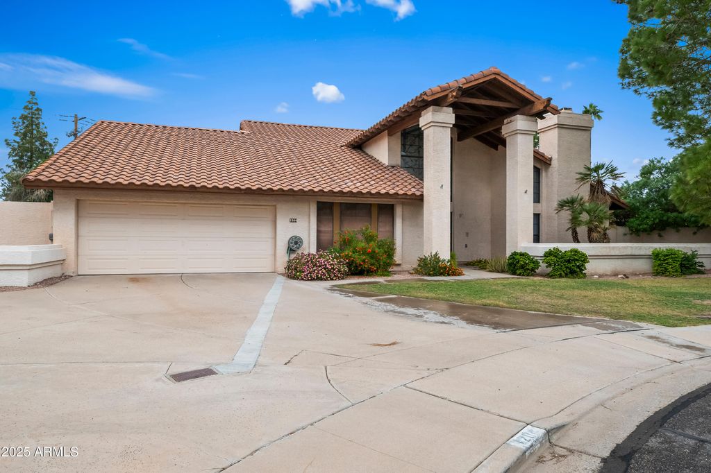 Photo of 1204 E Glencove Circle, Mesa, AZ 85203 (MLS # 6937303)