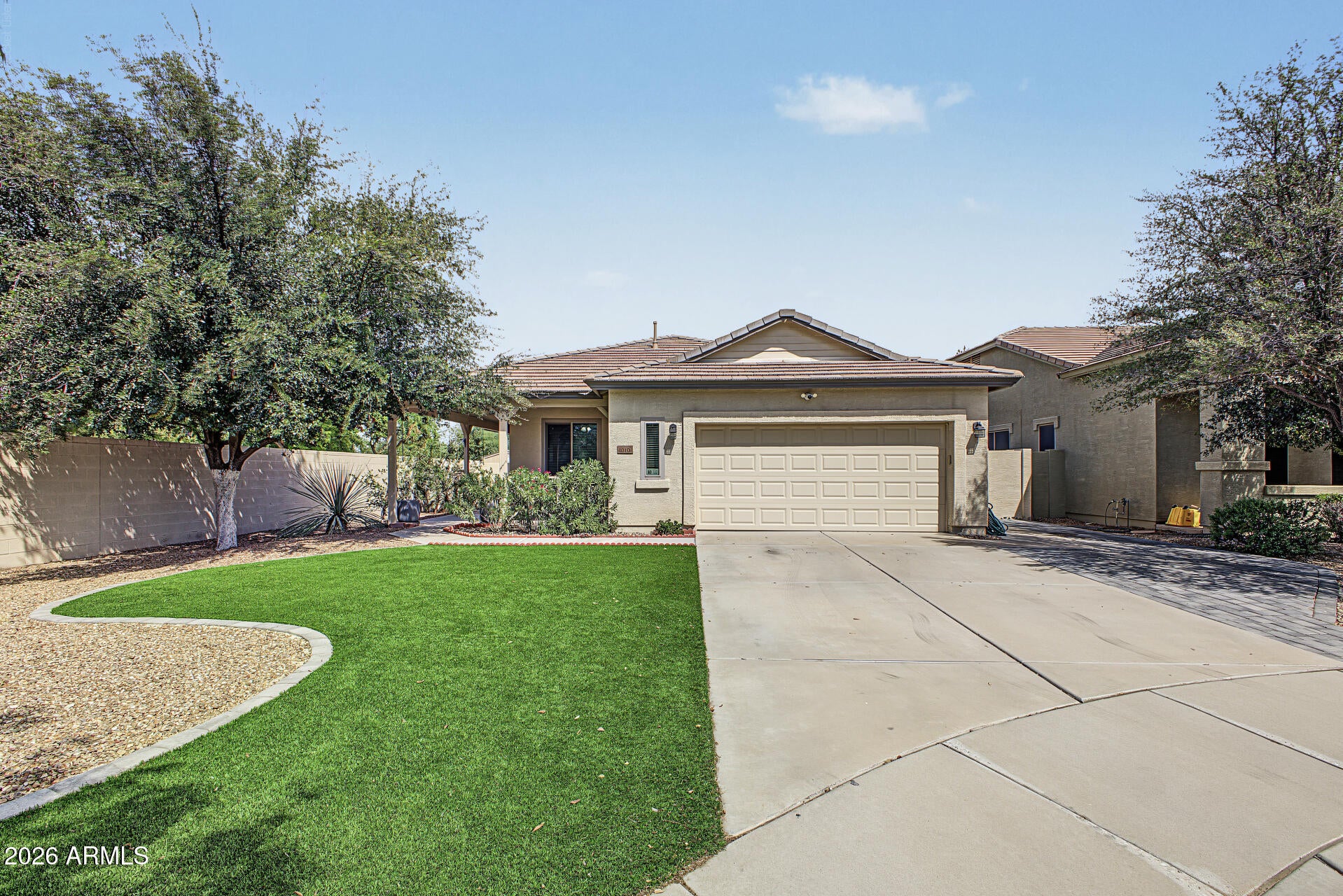 4010 E SUNDANCE Court