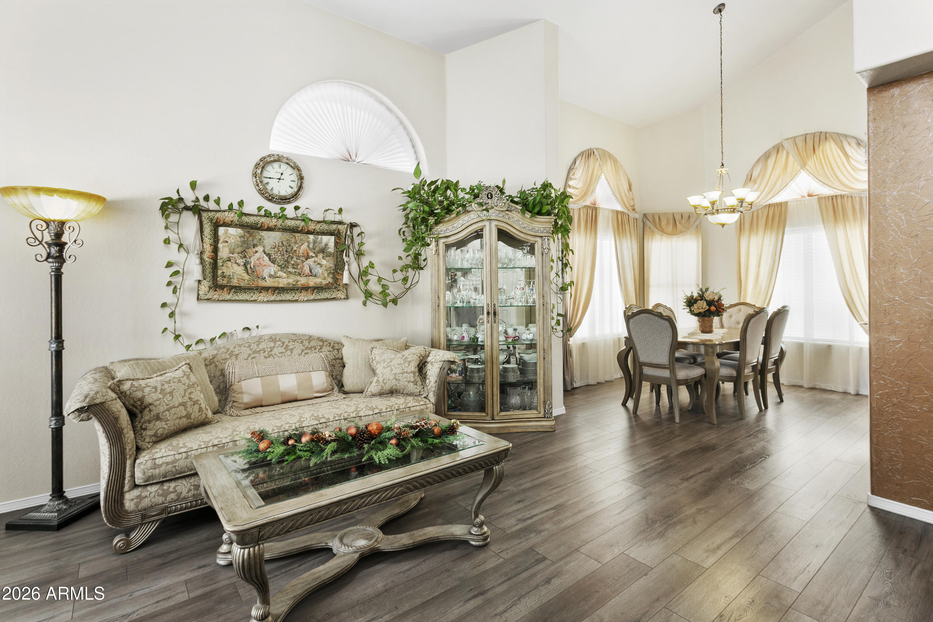 1871 E BUFFALO Street