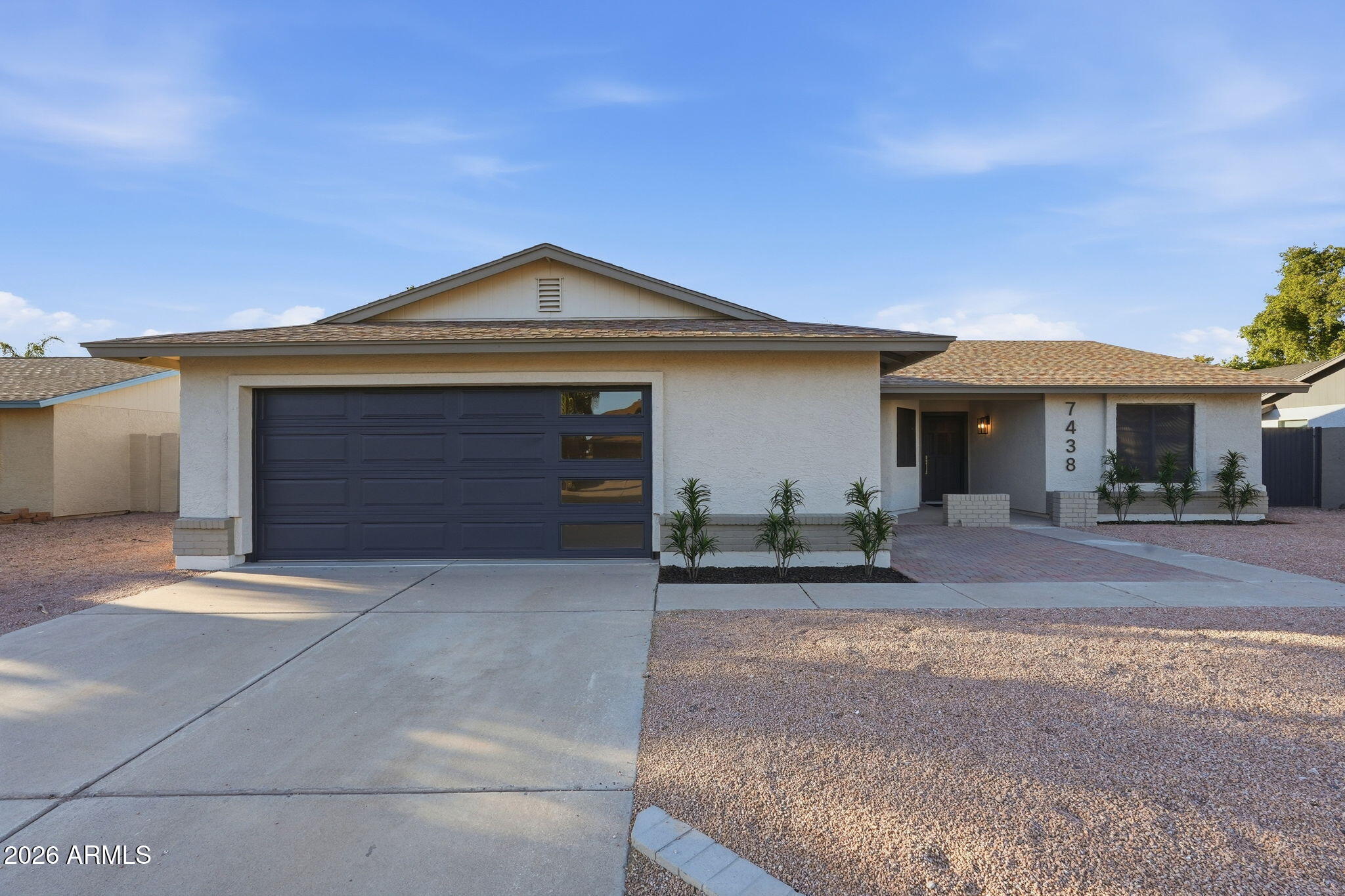 7438 E PUEBLO Avenue