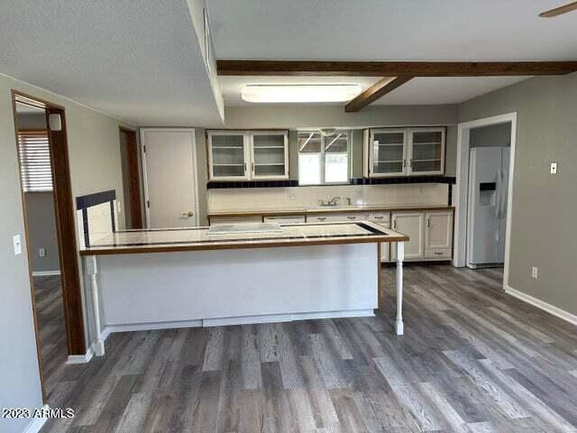 TOWN & COUNTRY ESTATES UNIT 12 - Residential Lease