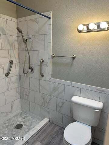 TOWN & COUNTRY ESTATES UNIT 12 - Residential Lease