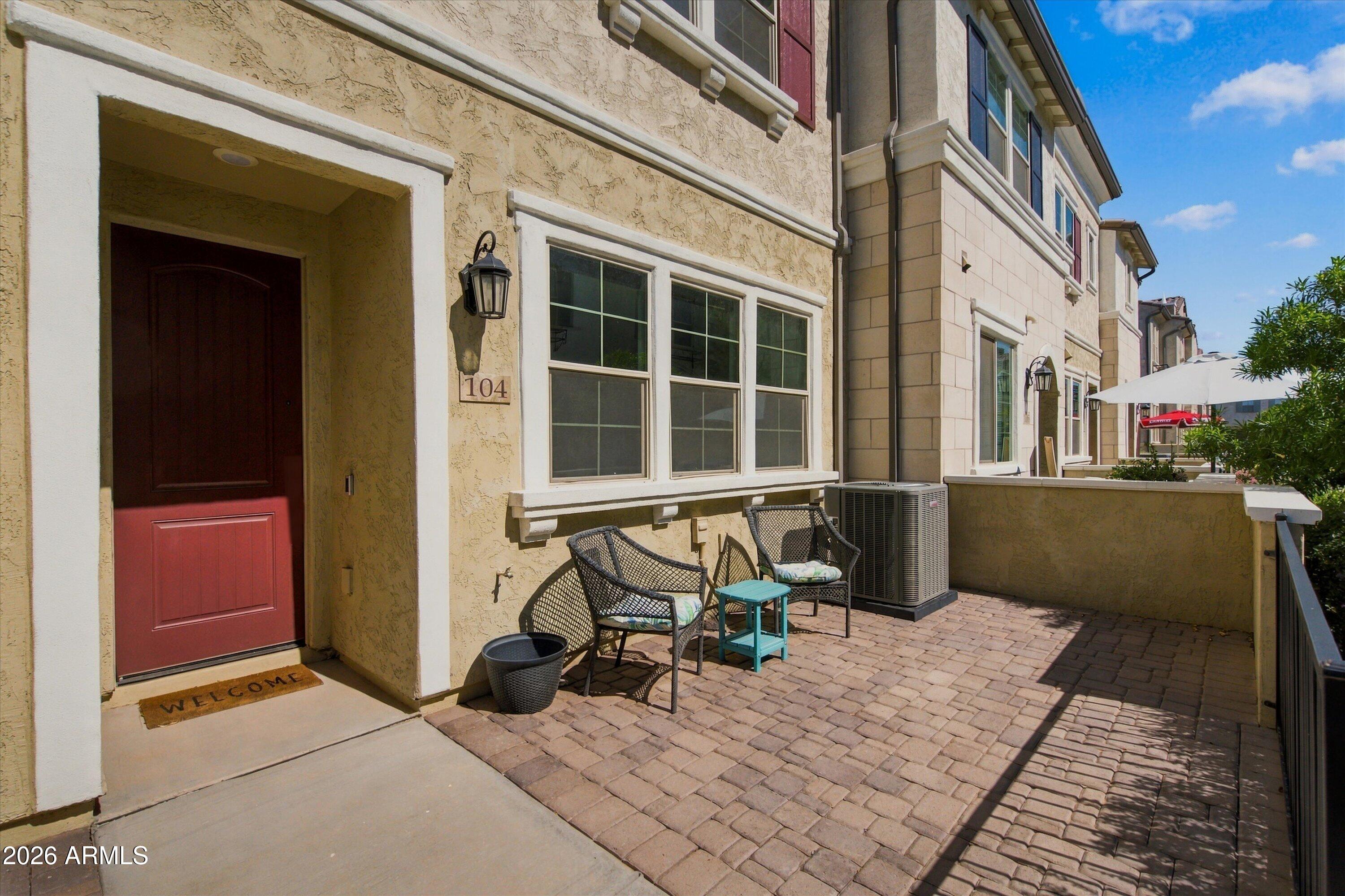 1821 E BERNIE Lane 104