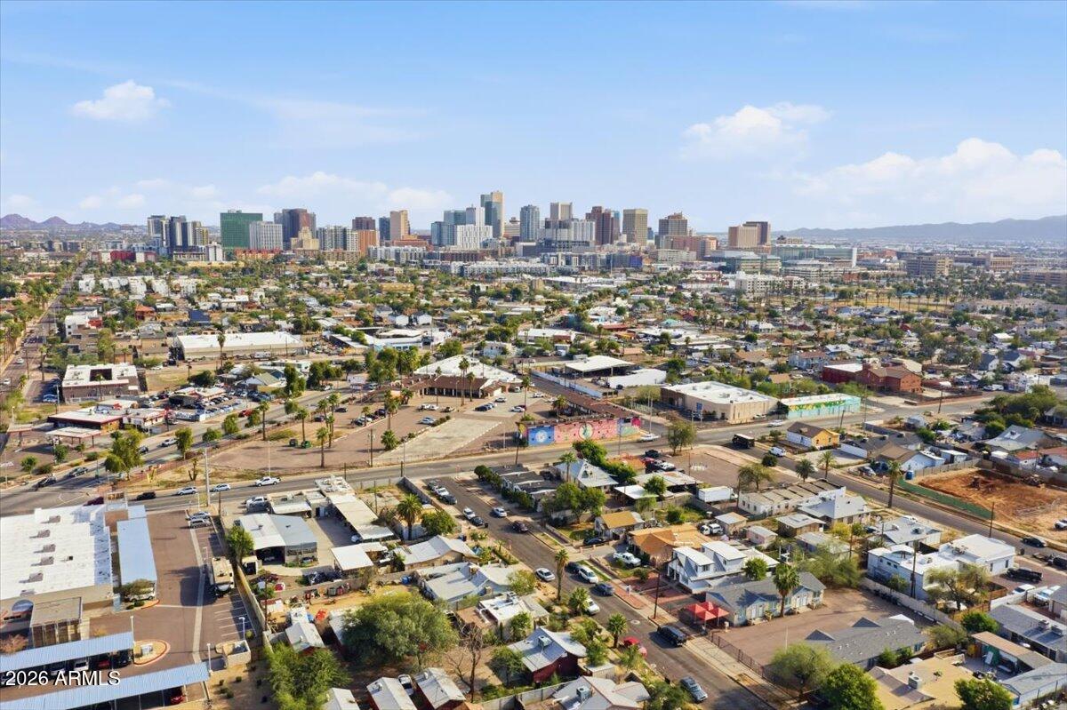 1521 W GARFIELD Street