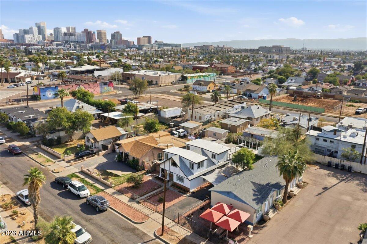 1521 W GARFIELD Street