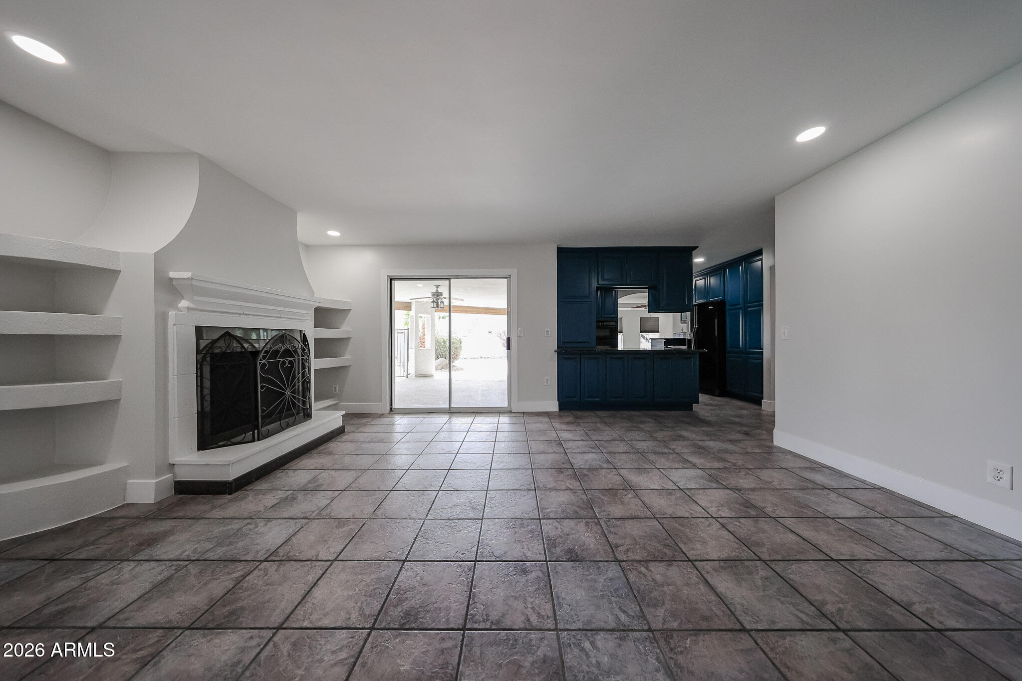 1341 E GARNET Circle