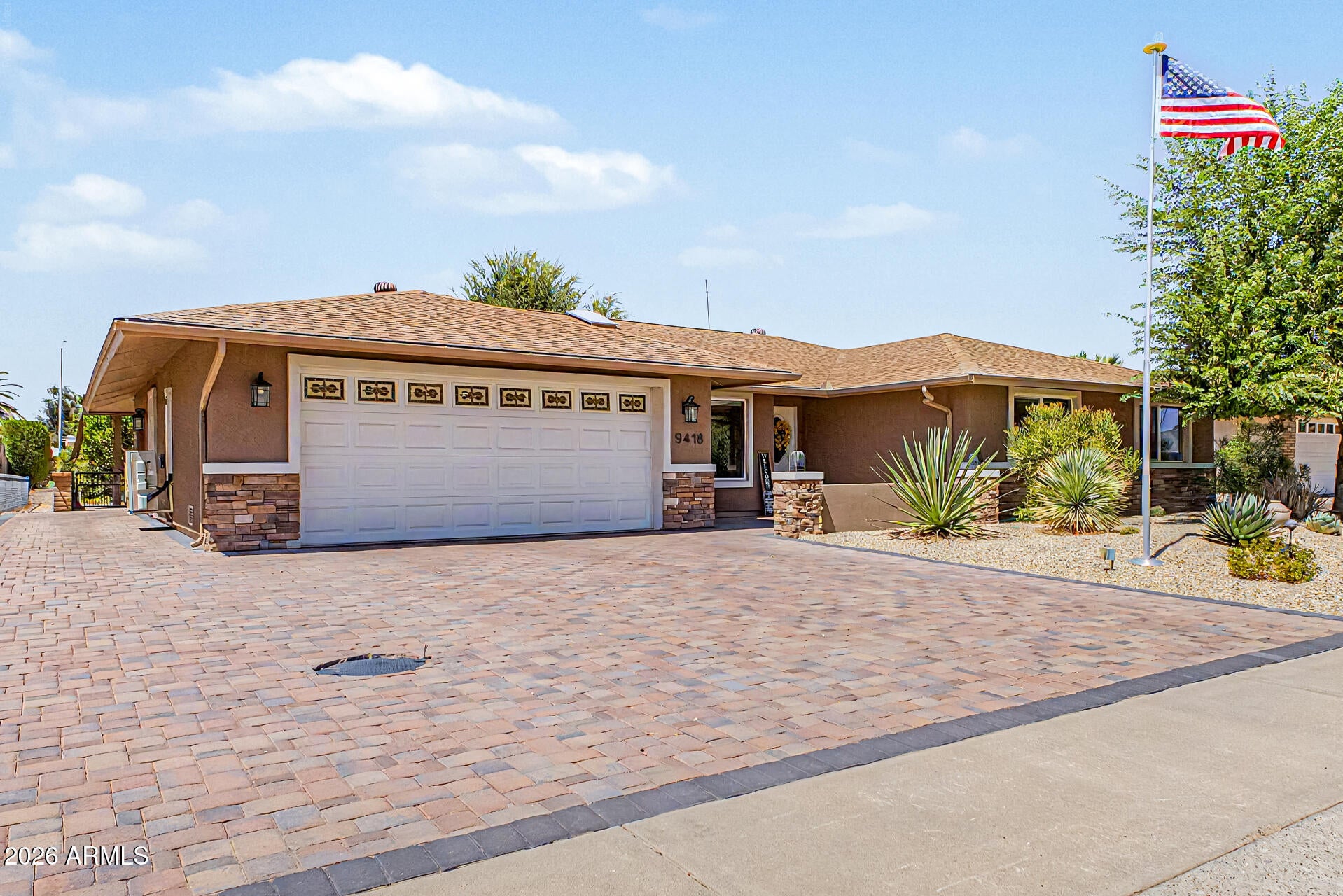 9418 W INDIAN HILLS Drive