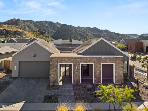 713 E KACHINA Trail Phoenix AZ 85042